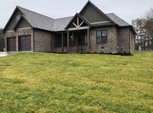 1900 Rivers Edge Dr, Cookeville, TN 38506