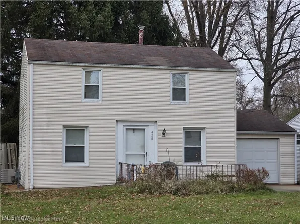 3560 Arden Blvd, Youngstown, OH 44511