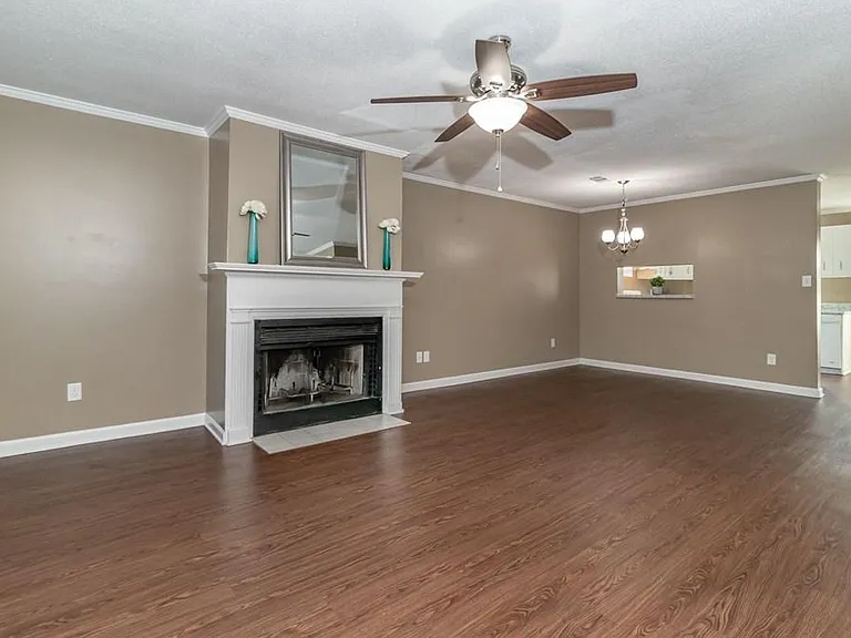 2018 Briar Ct — Photo 8