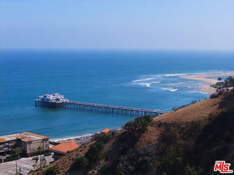 3851 Sweetwater Canyon Dr — Photo 27