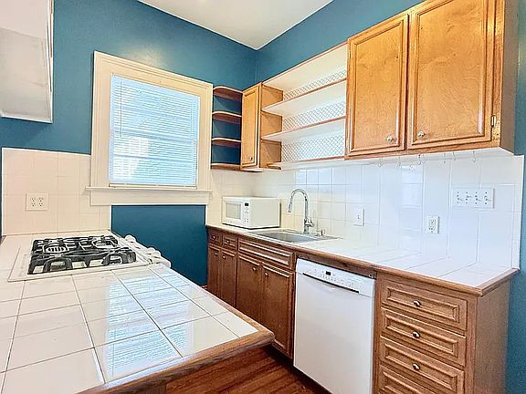 5th image of 4307A S Carrollton Ave #A