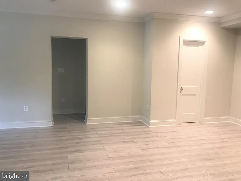 401 Commonwealth Ave #10B — Photo 10