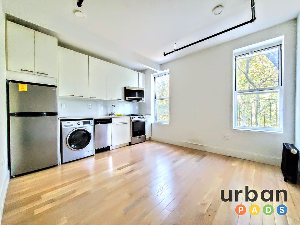 1st image of 975 Washington Ave APT 3J