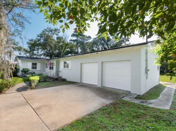 8586 Concord Ct, Jacksonville, FL 32208