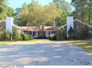 5704 Five Sisters Ct, Fayetteville, NC 28311