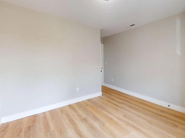 8 Curtis St #2 — Photo 19