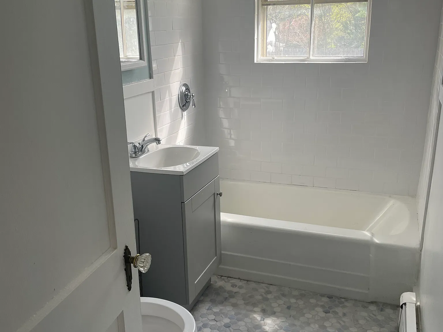 3 bed, $3,550 — Photo 4