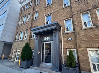 849 Broadview Ave E #3, Toronto, ON M4K 2P9