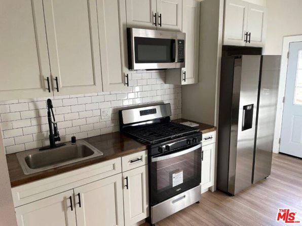 los-angeles-california-135909429 picture