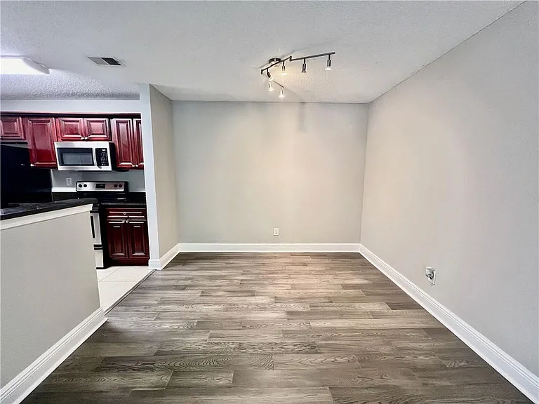 7101 Santa Fe Pkwy — Photo 7