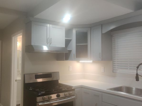 1843 1/2 Donax Ave
