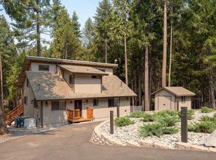 5518 Poppy Rd, Pollock Pines, CA 95726
