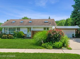 7233 Lyons St, Morton Grove, IL 60053