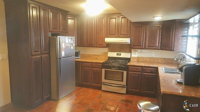 2nd image of 1858 Southwind Dr