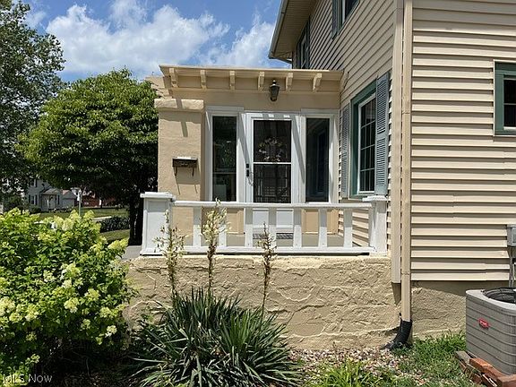 2nd image of 1240 Ridge Rd NW