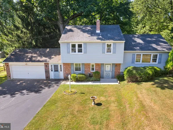 954 Mystic Ln, Norristown, PA 19403