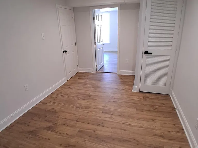 227 W Mulberry St — Photo 6