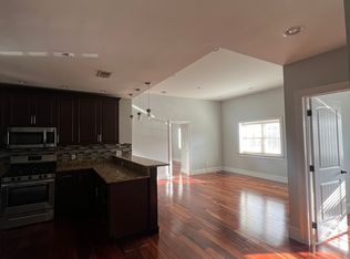 738 S 11th St #2, Philadelphia, PA 19147