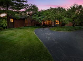 12 Terry Hill Ln, Saint Louis, MO 63131