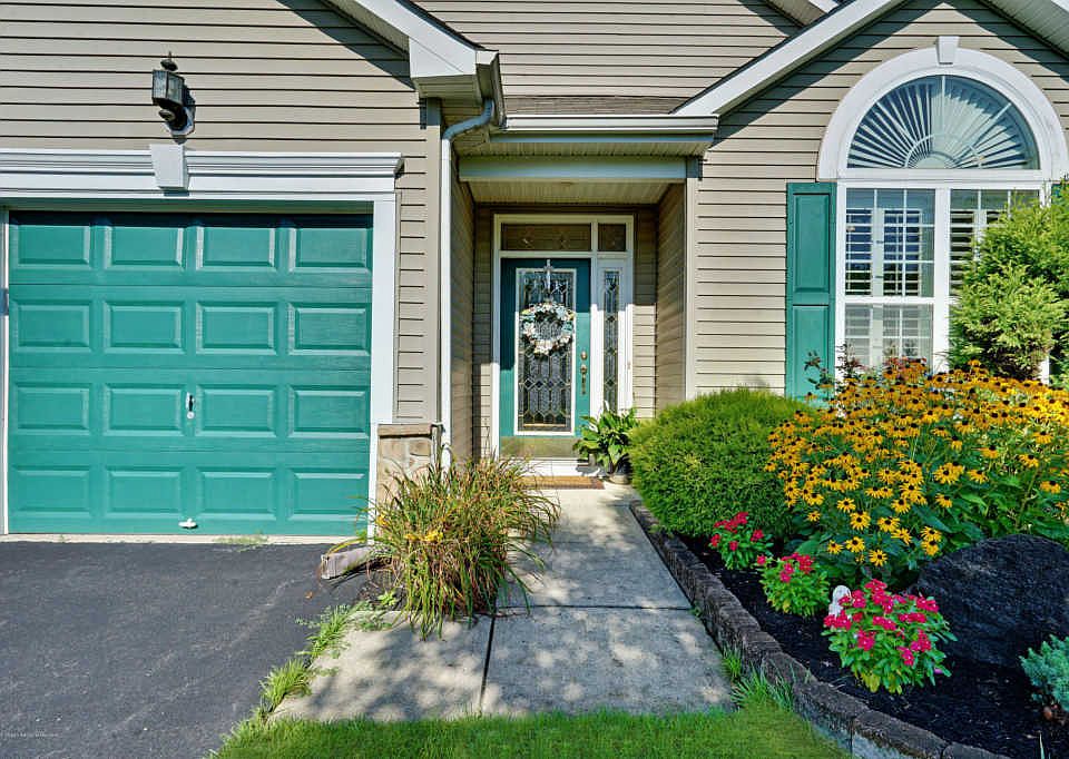 1st image of 116 Enclave Blvd