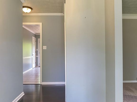 5th image of 3400 Freeland Dr
