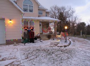 1229 Fork Ridge Rd, Moundsville, WV 26041