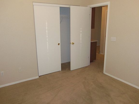 4th image of 2732 E Indian Wells Pl