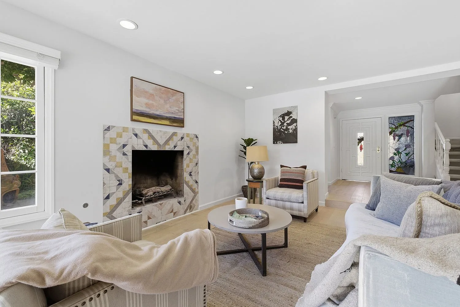 3 bed, 2458 sqft, $5,800 — Photo 4