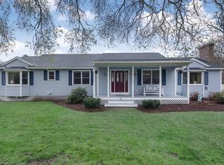 11 Hildreth St, Chelmsford, MA 01824