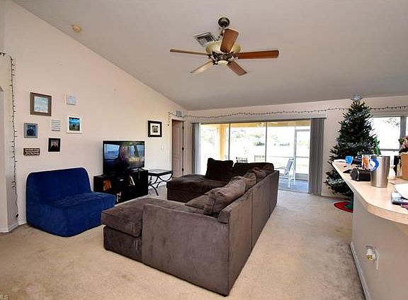 4th image of 428 NW 1st Pl