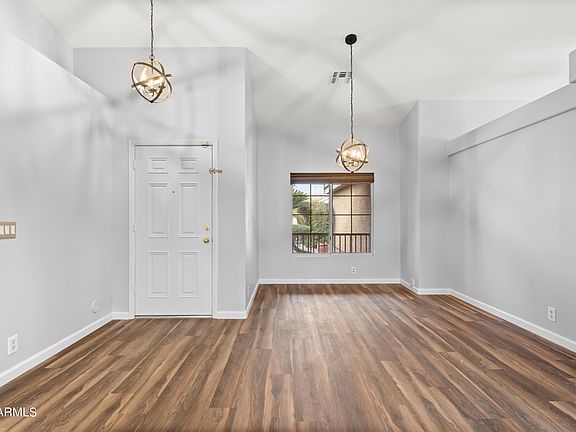 4th image of 3323 E WAHALLA Lane