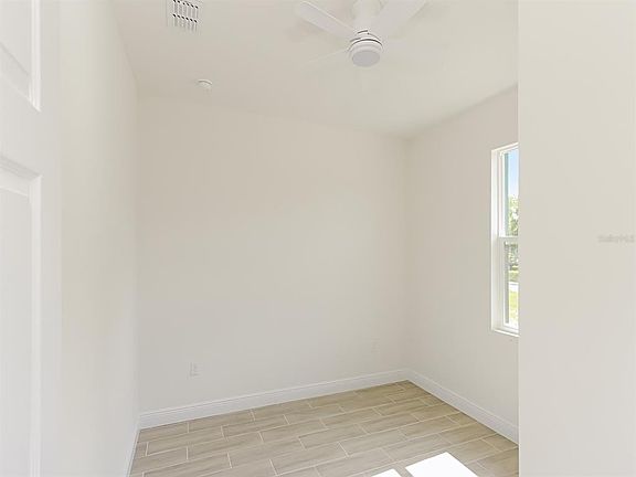 3rd image of 1216 S POMEGRANITE AVENUE