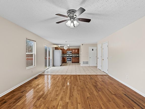 5th image of 8463 Haleigh Woods Dr