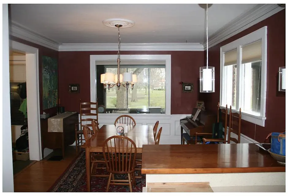 1005 S Douglas Ave photo 1