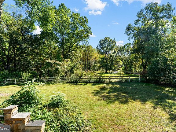 3rd image of 5378 Beverleys Mill Rd