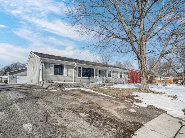 768 Devonshire Rd, Valparaiso, IN 46385