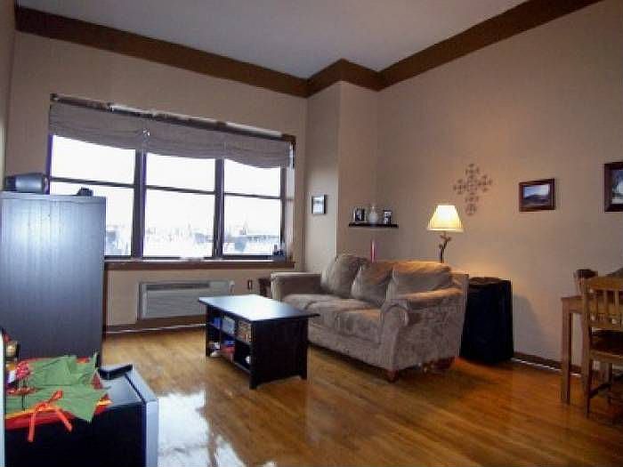 Living/Dining Area