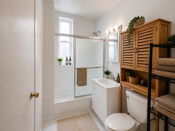 5th image of 200 W 93rd St APT 6
