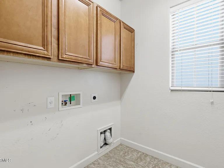 15372 W Dahlia Dr — Photo 34