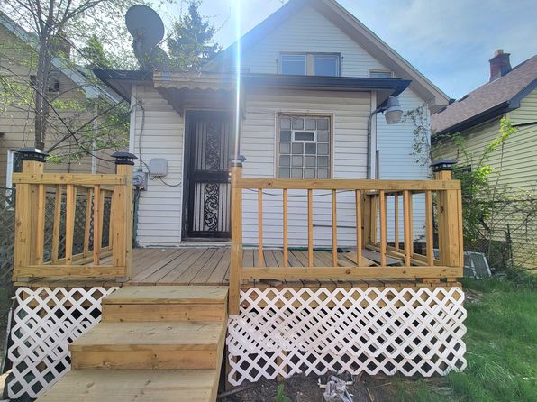 13486 Gallagher St, Hamtramck, MI 48212