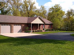 200 Woodchuck Dr, Brandenburg, KY 40108