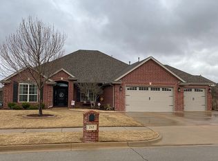 212 Pepper Grass Ct, Bartlesville, OK 74006