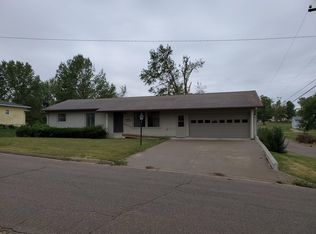 209 N Wilson St, Toledo, IA 52342
