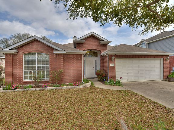 2nd image of 1608 Somerset Canyon Ln
