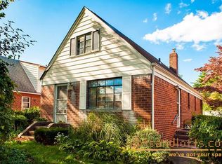 25211 Elkmont Ave, Bellerose, NY 11426