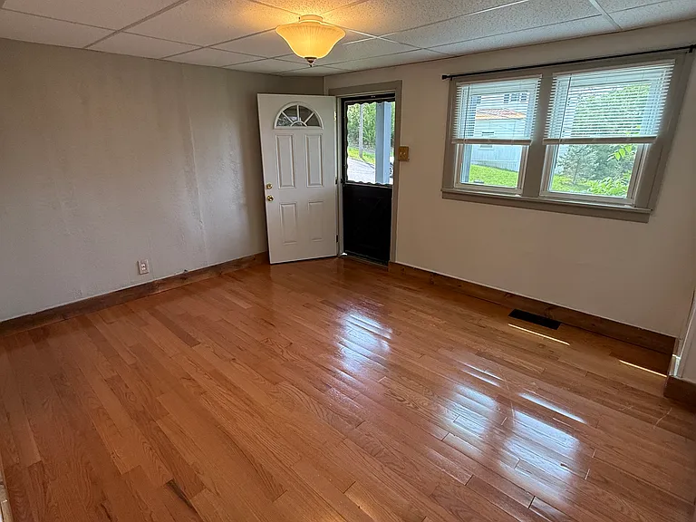 315 Shaffer Ave — Photo 8