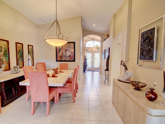2nd image of 7768 Campania Dr