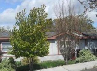 2427 E 17th St, The Dalles, OR 97058