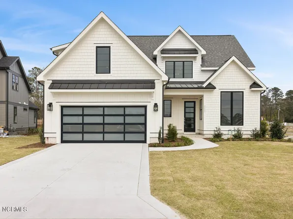 8285 Winding Creek Circle, Wilmington, NC 28411
