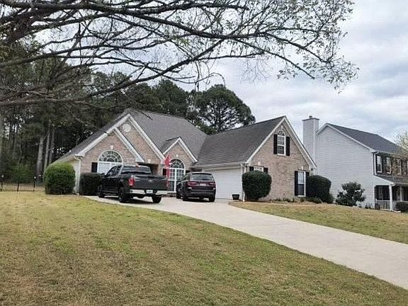 3rd image of 2920 Meadow Gate Way